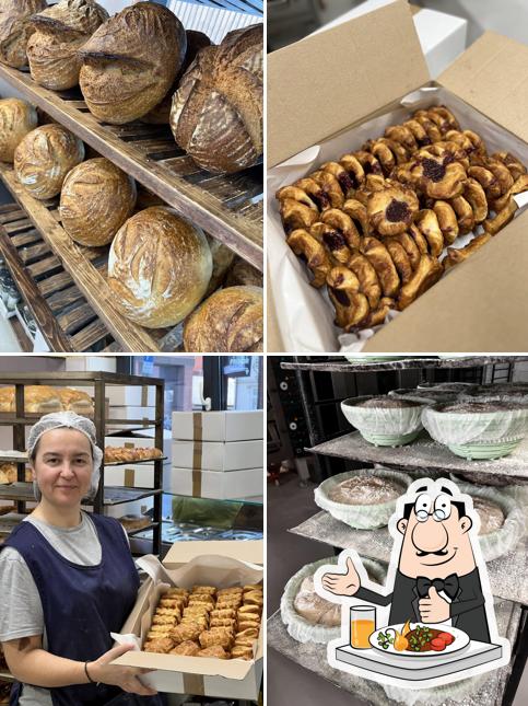 Rustikke brød og bakst fra bakeriet